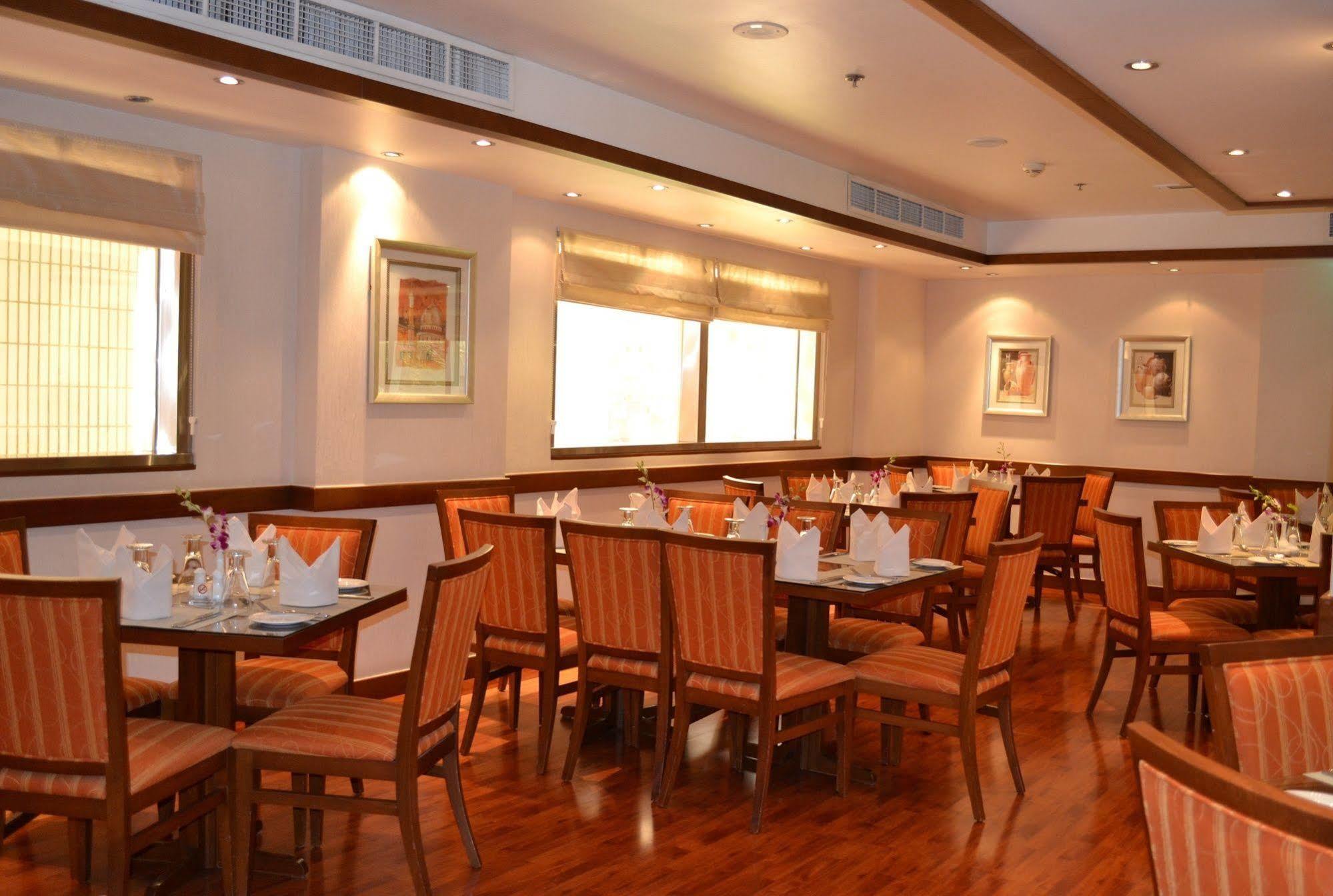 Al Rawda Arjaan By Rotana, Abu Dhabi Aparthotel Kültér fotó